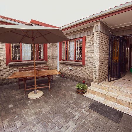All African Colours Guesthouse Swakopmund Exterior photo