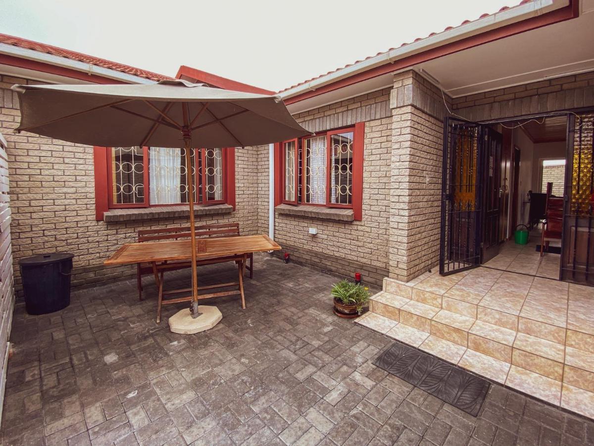 All African Colours Guesthouse Swakopmund Exterior photo